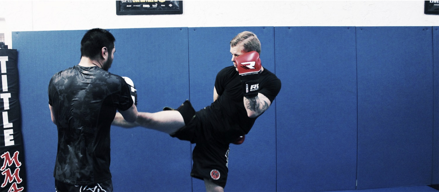 Muay Thai Kickboxing Classes and Training